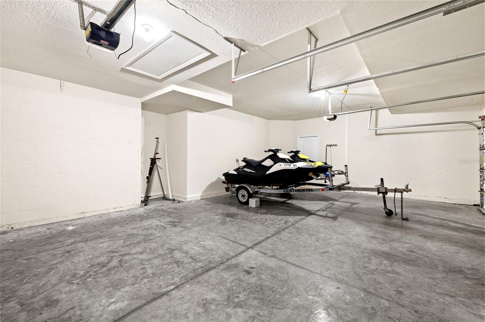 Image 35 of 43 For 12208 Morgans Bluff Place