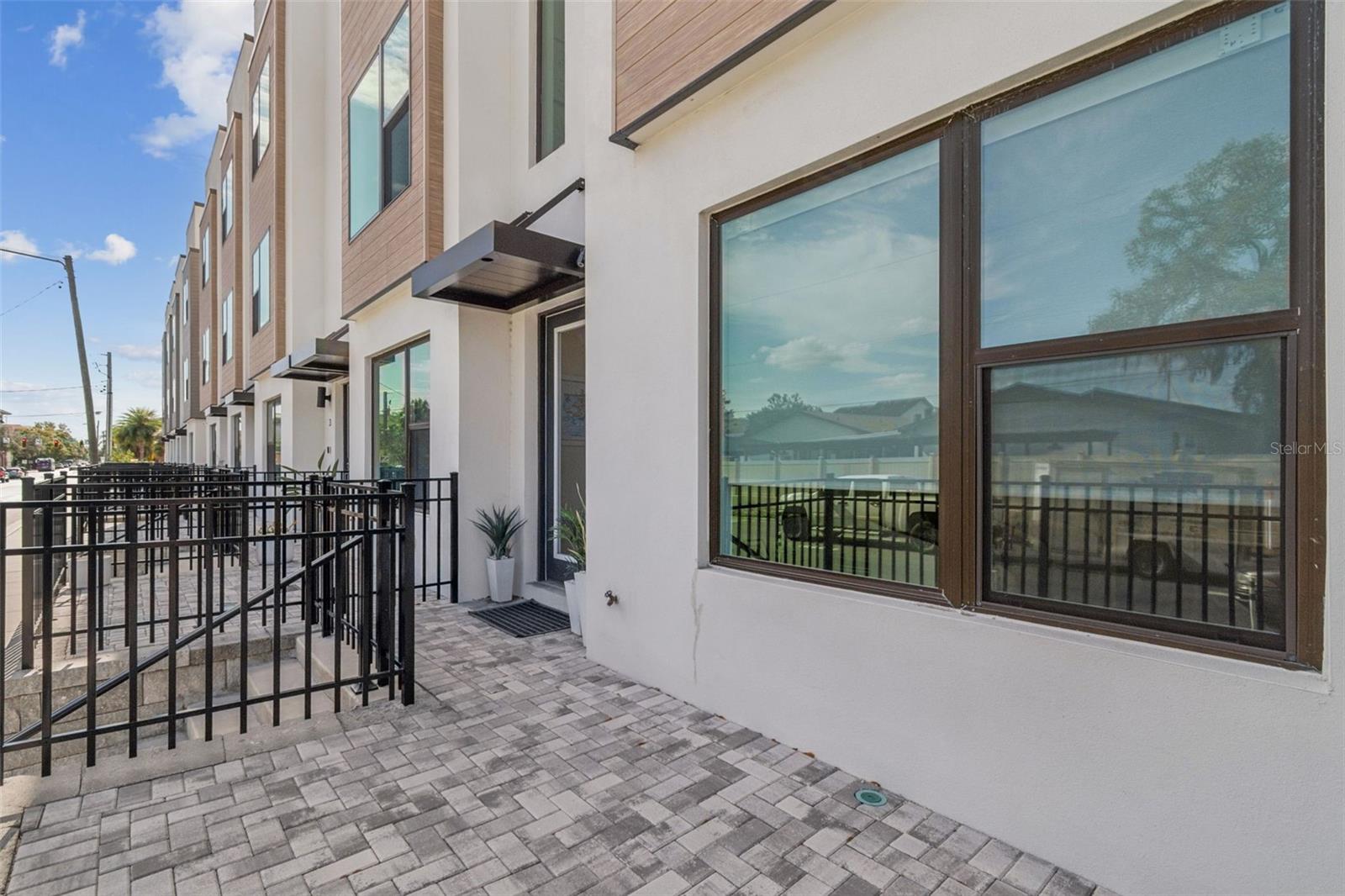 Image 12 of 99 For 2506 Cleveland Street 1