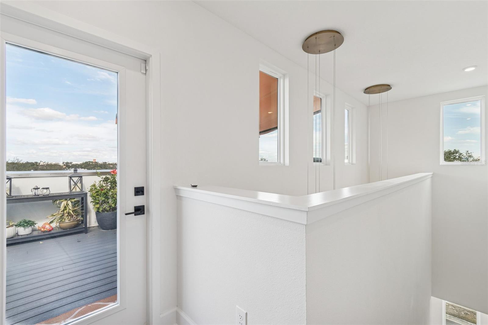 Image 36 of 99 For 2506 Cleveland Street 1