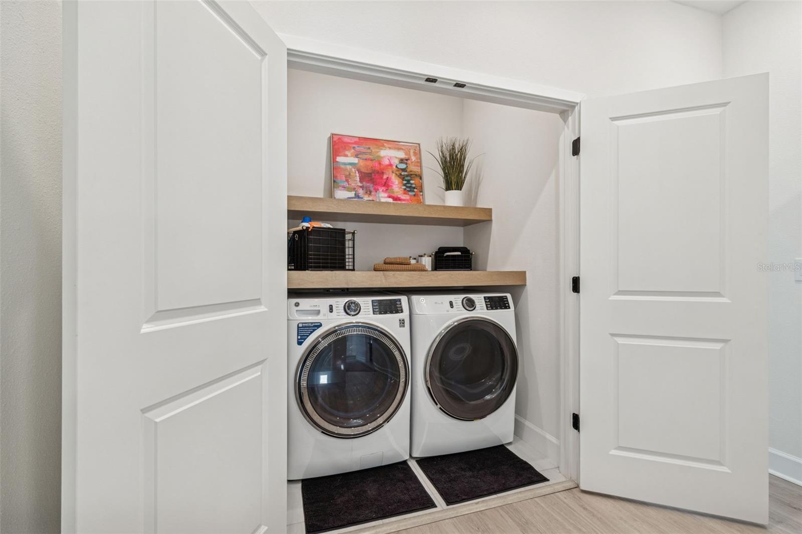 Image 39 of 99 For 2506 Cleveland Street 1