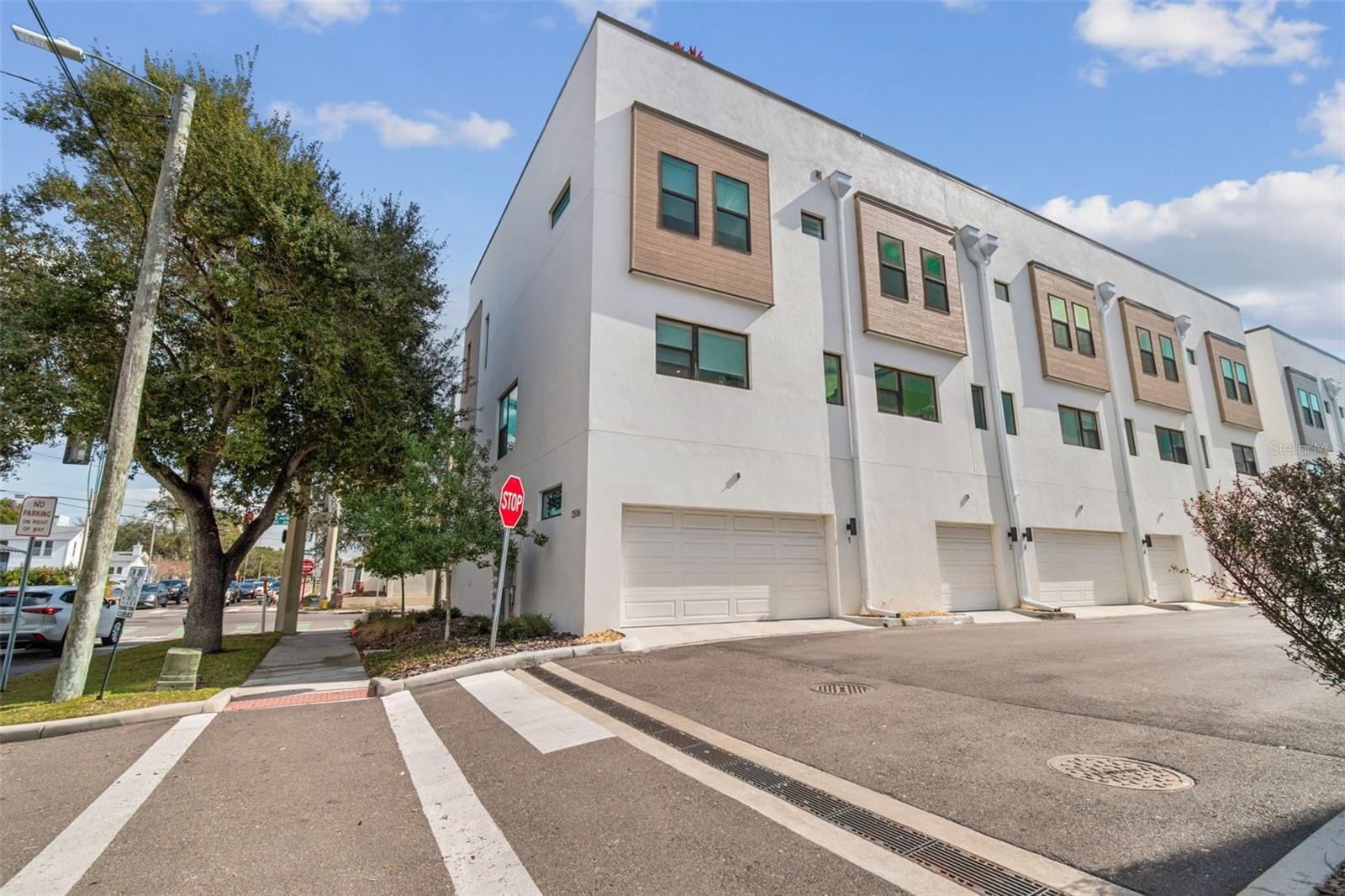 Image 5 of 99 For 2506 Cleveland Street 1