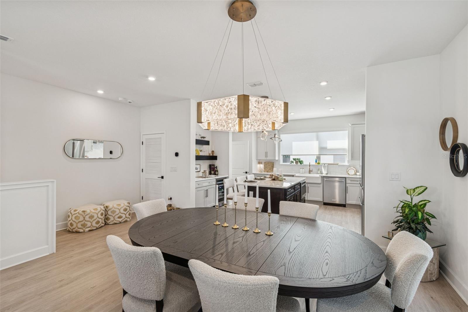 Image 61 of 99 For 2506 Cleveland Street 1