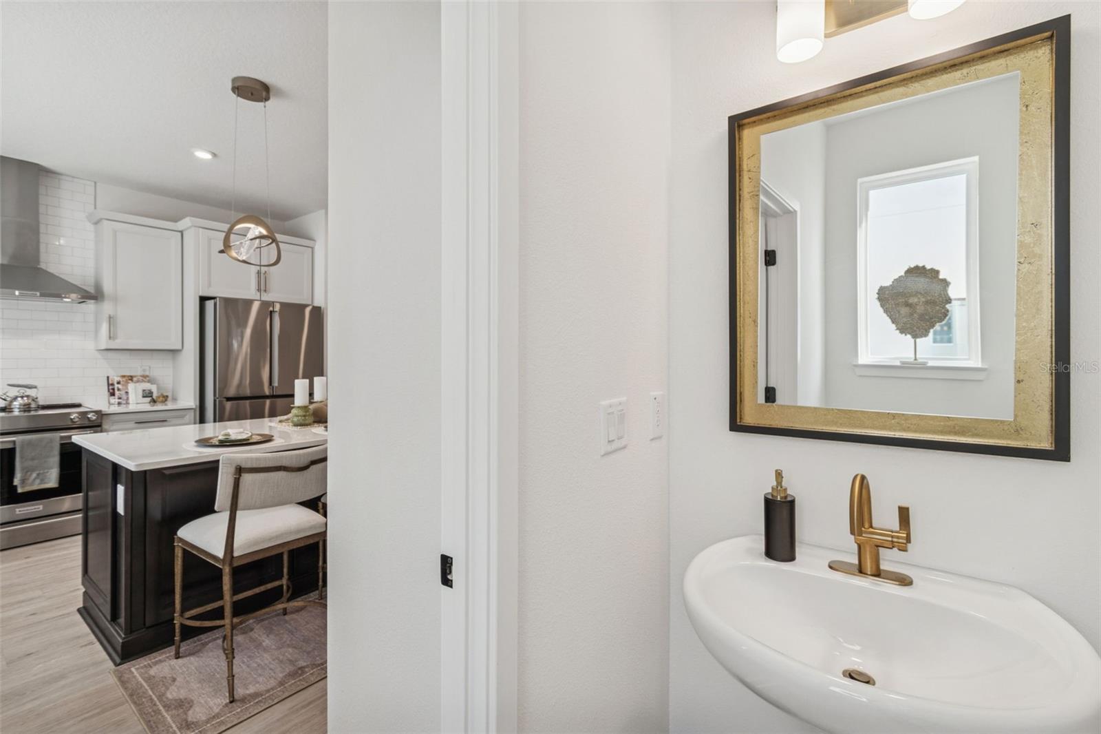 Image 68 of 99 For 2506 Cleveland Street 1