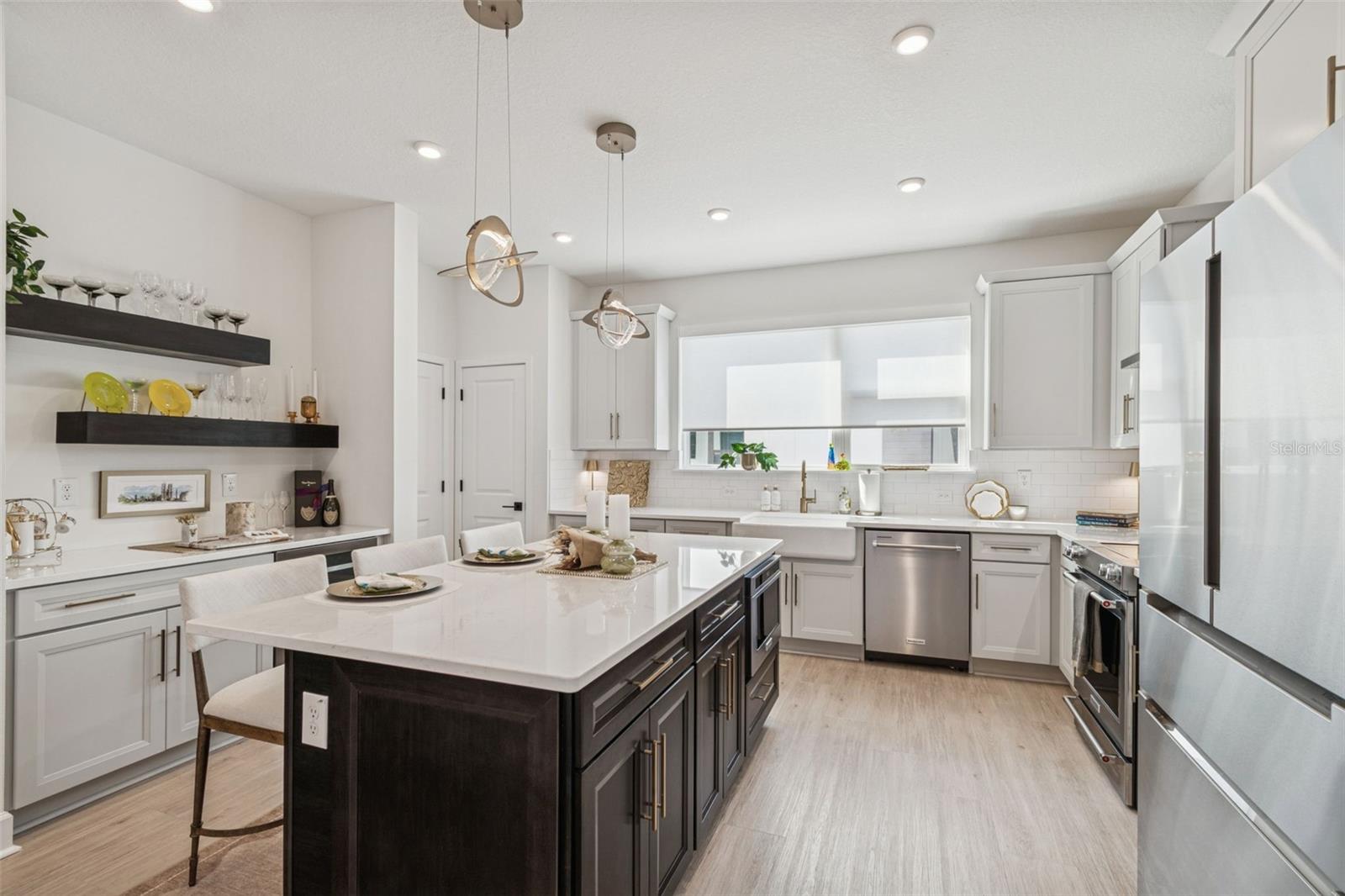 Image 69 of 99 For 2506 Cleveland Street 1