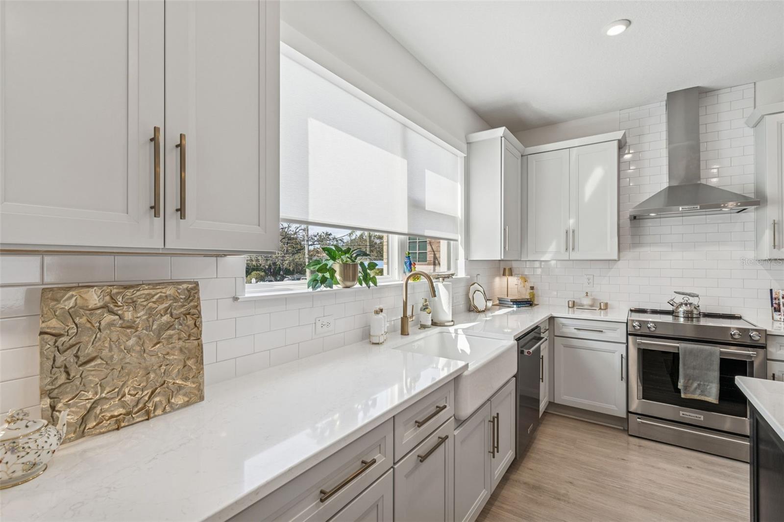 Image 73 of 99 For 2506 Cleveland Street 1