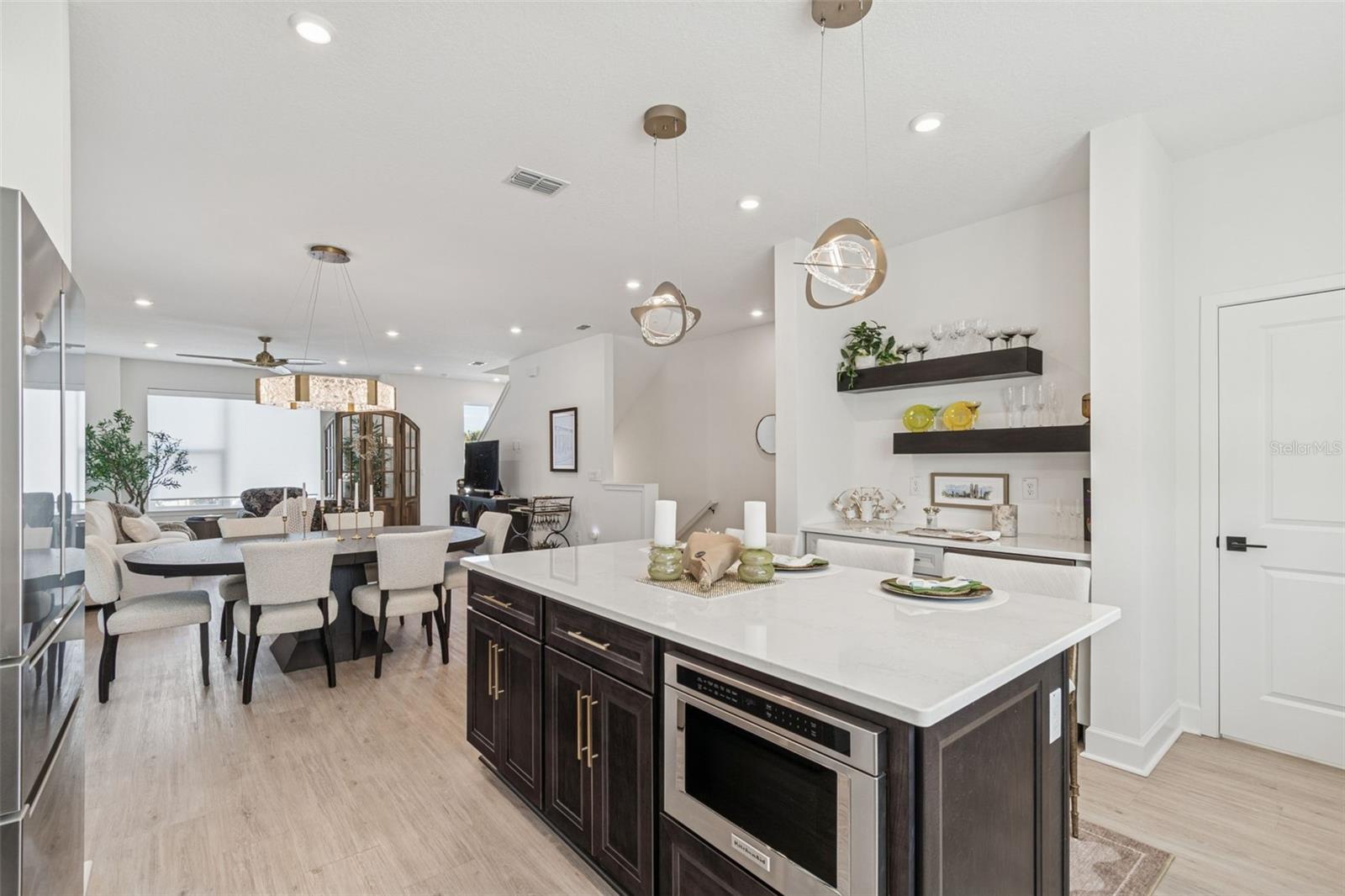 Image 75 of 99 For 2506 Cleveland Street 1