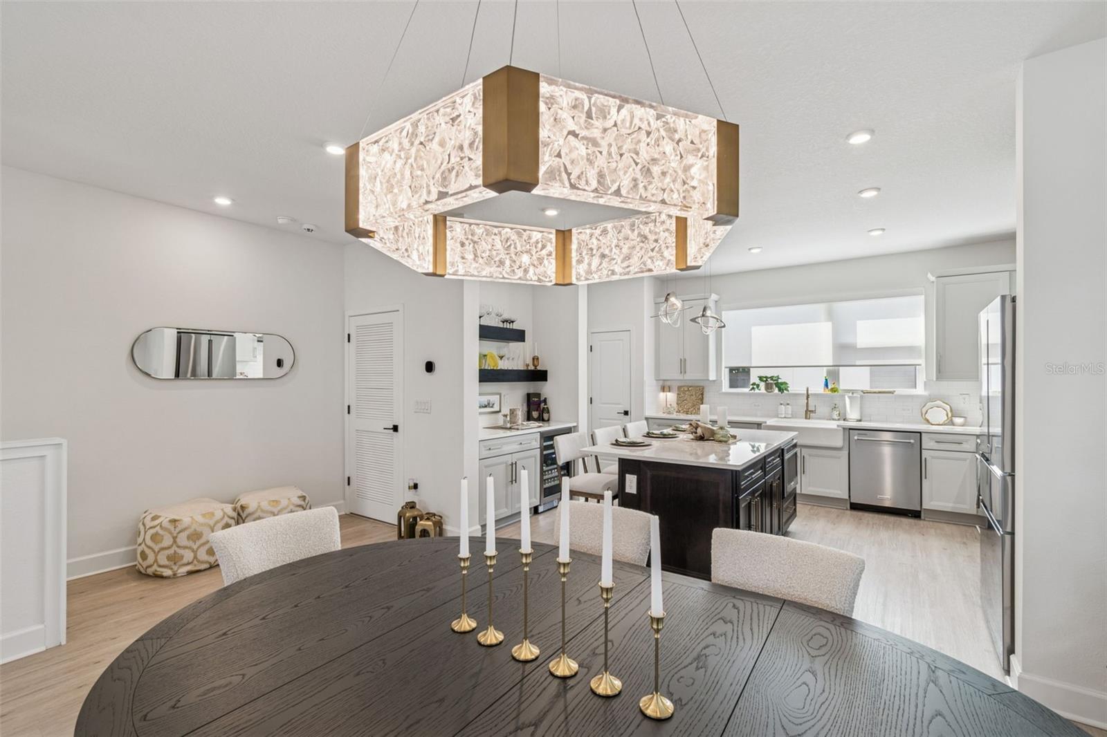 Image 77 of 99 For 2506 Cleveland Street 1