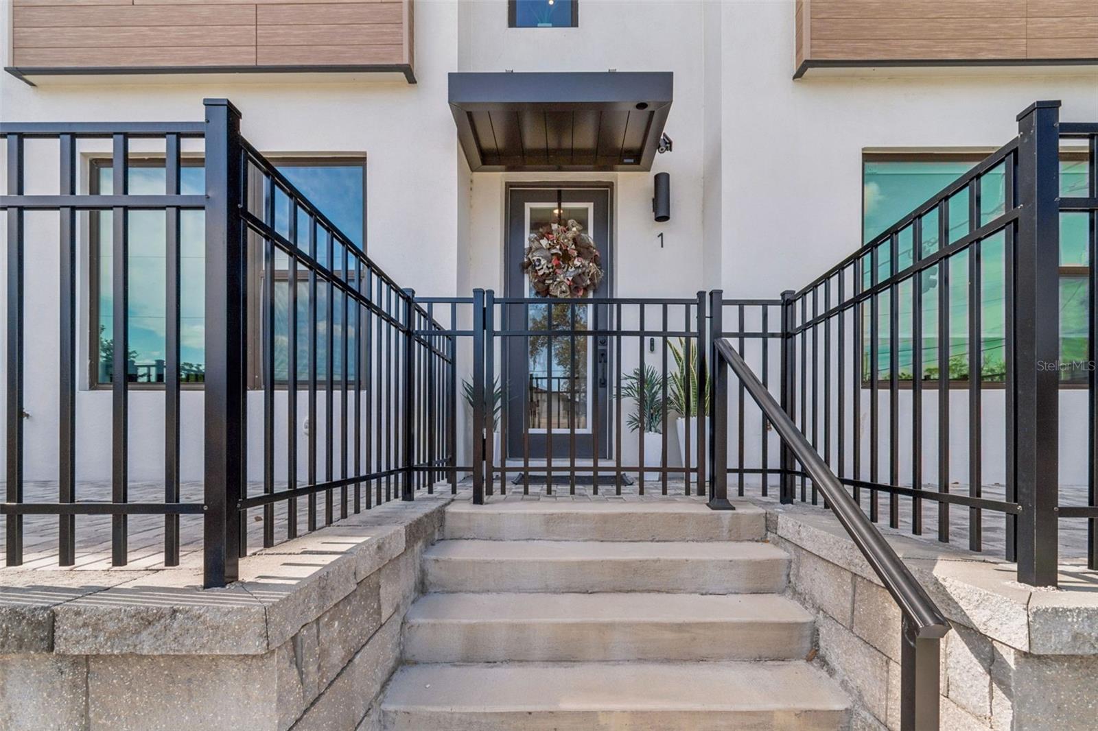 Image 8 of 99 For 2506 Cleveland Street 1