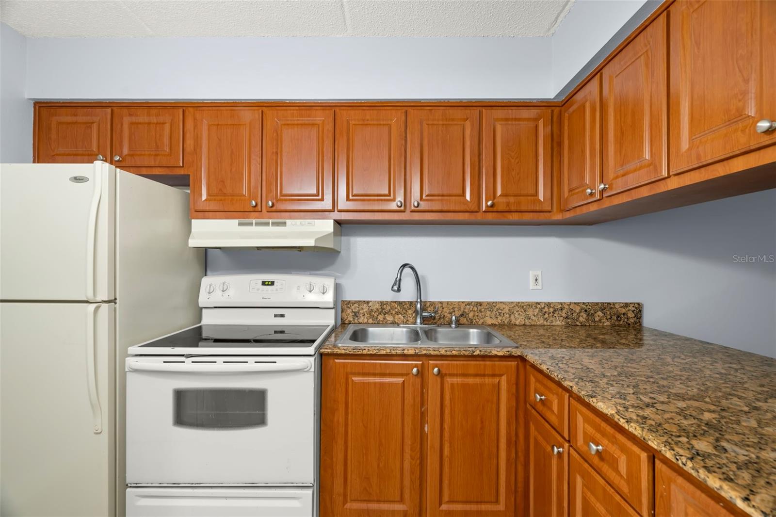 Image 15 of 21 For 120 Church Avenue 110