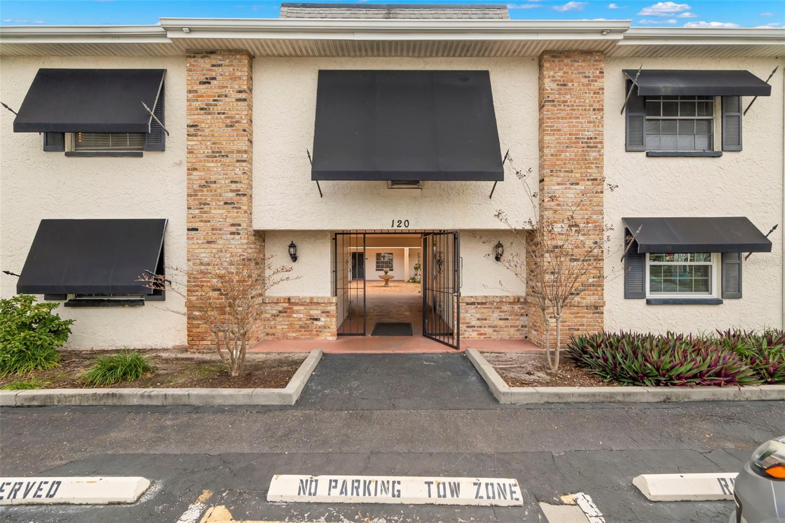 Image 5 of 21 For 120 Church Avenue 110