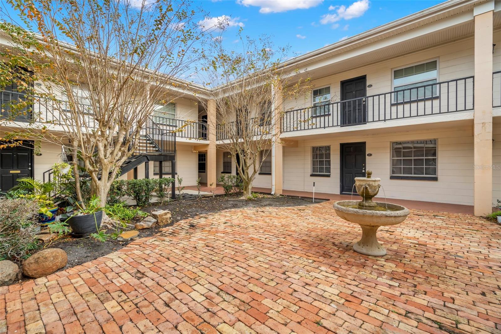 Image 7 of 21 For 120 Church Avenue 110