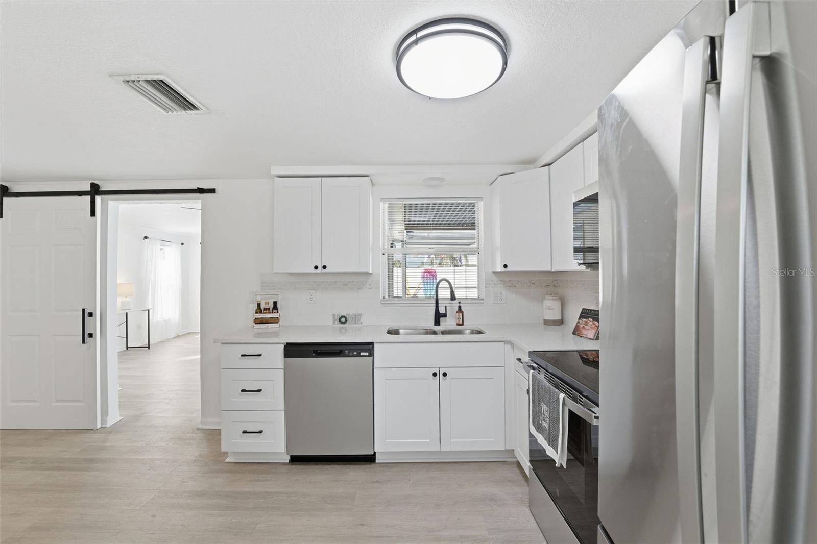 Image 14 of 44 For 2703 Dante Place