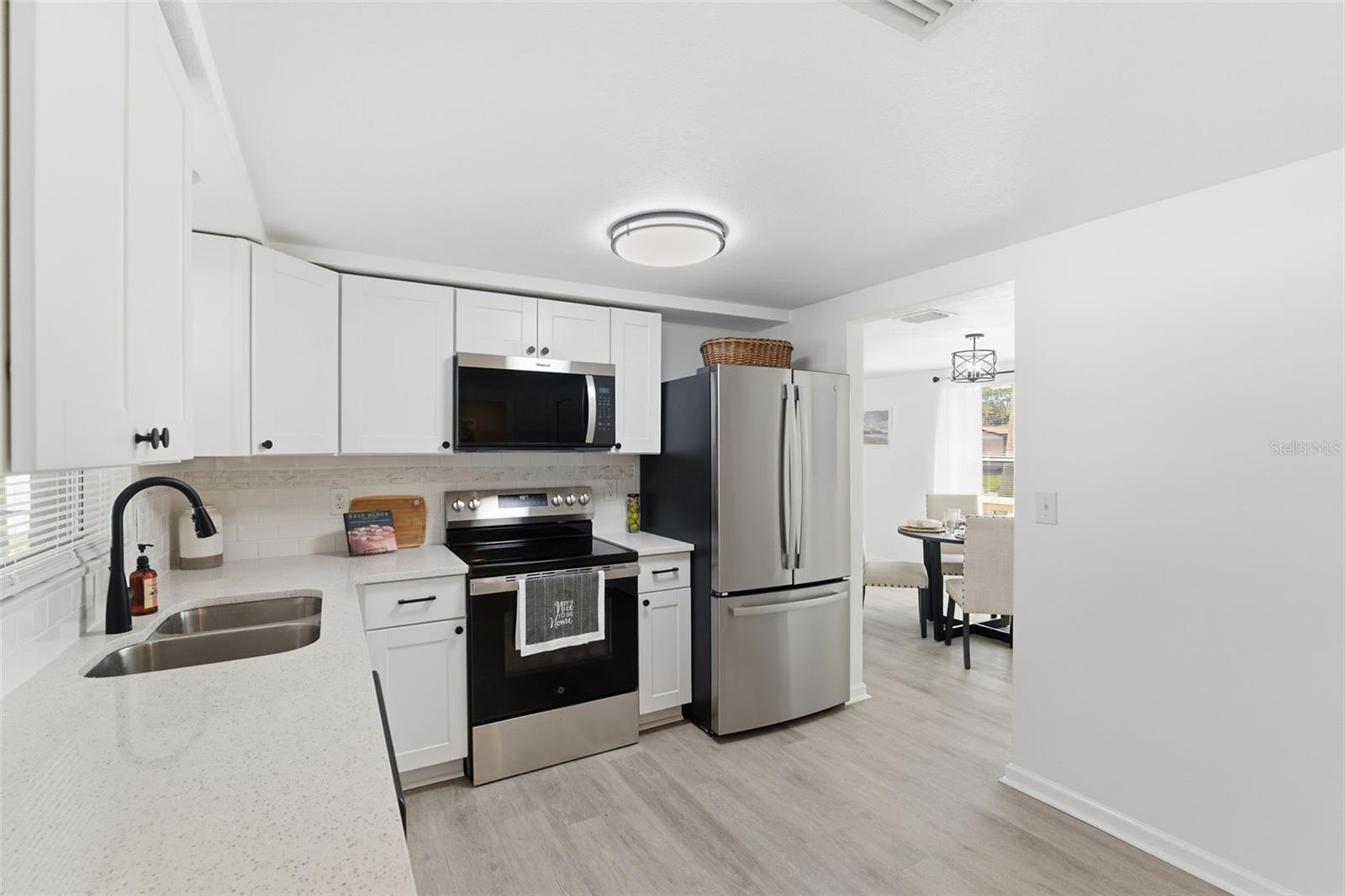 Image 17 of 44 For 2703 Dante Place