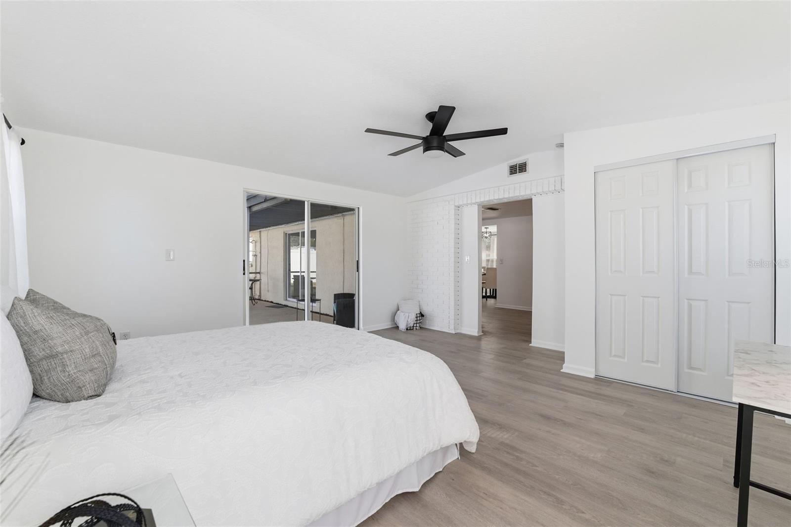 Image 22 of 44 For 2703 Dante Place