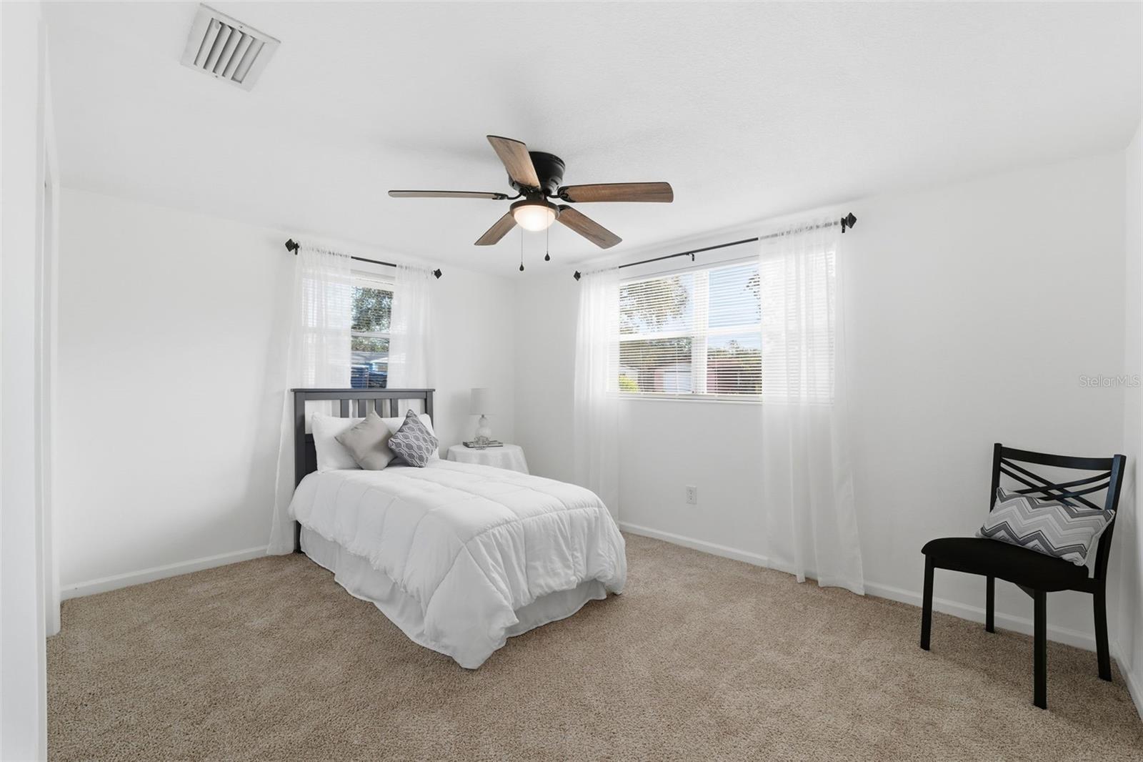 Image 29 of 44 For 2703 Dante Place