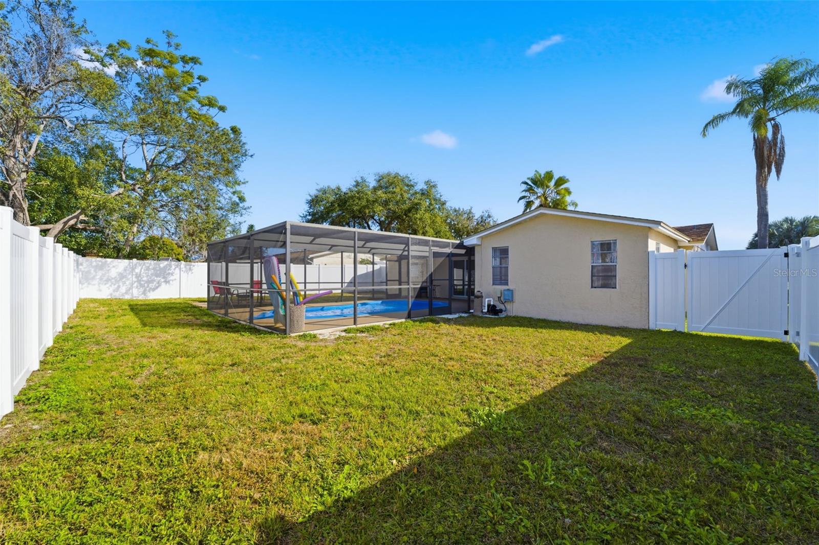 Image 43 of 44 For 2703 Dante Place