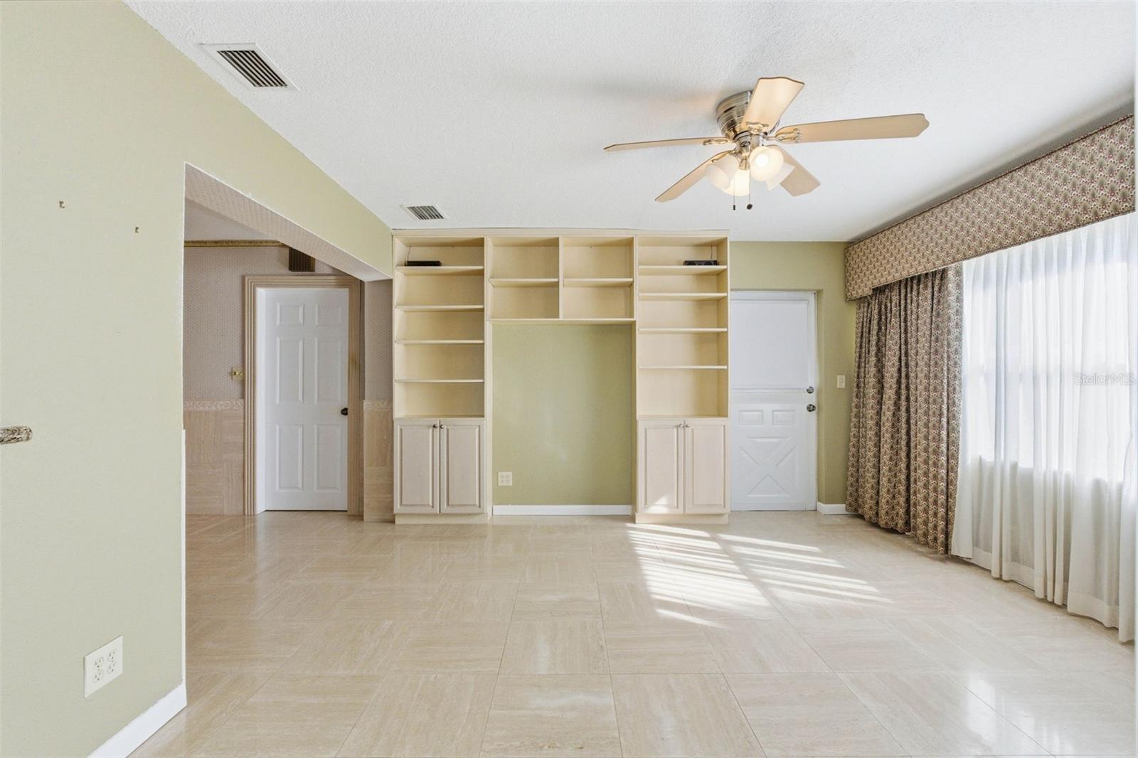 Image 14 of 46 For 8408 Annwood Road