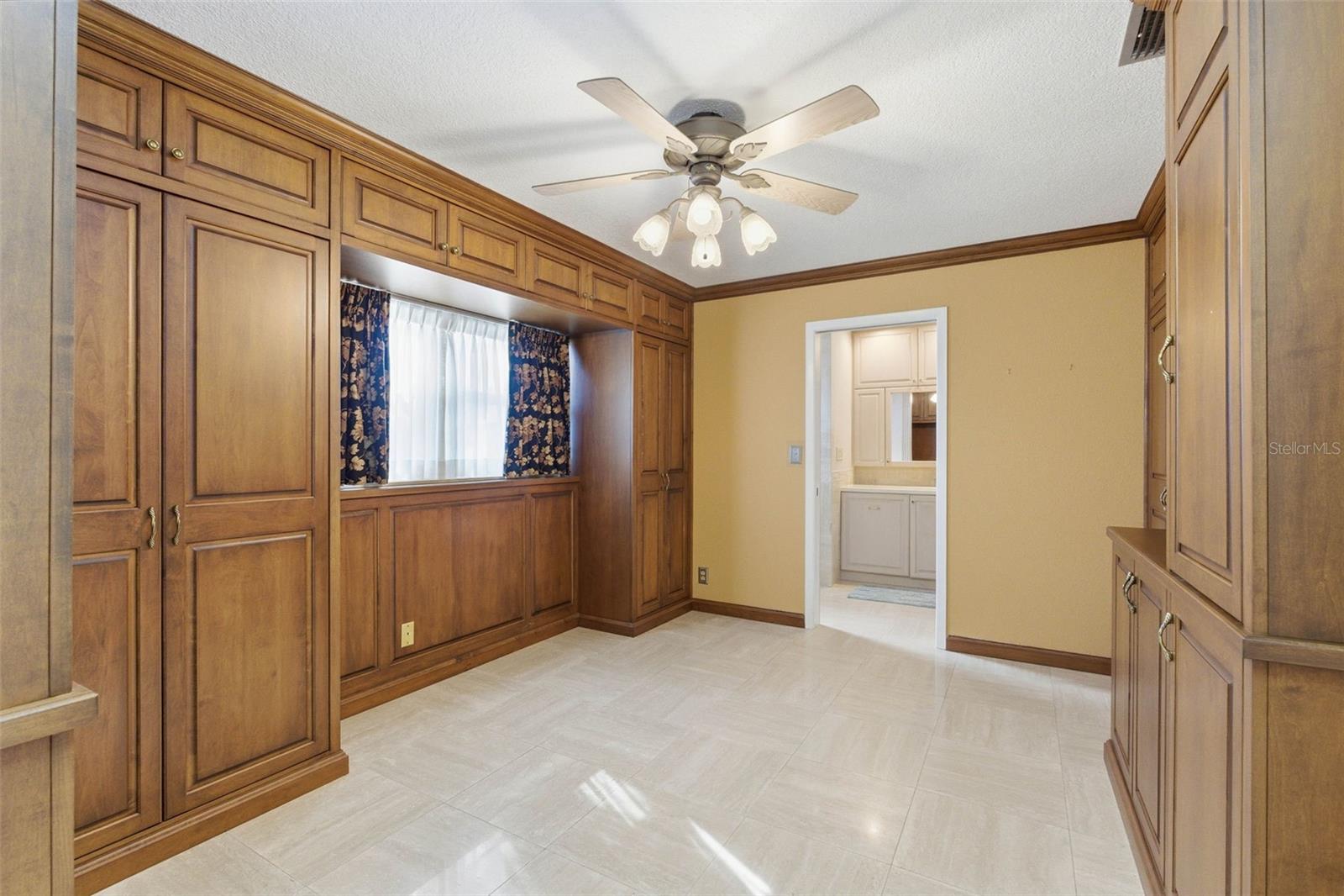 Image 16 of 46 For 8408 Annwood Road