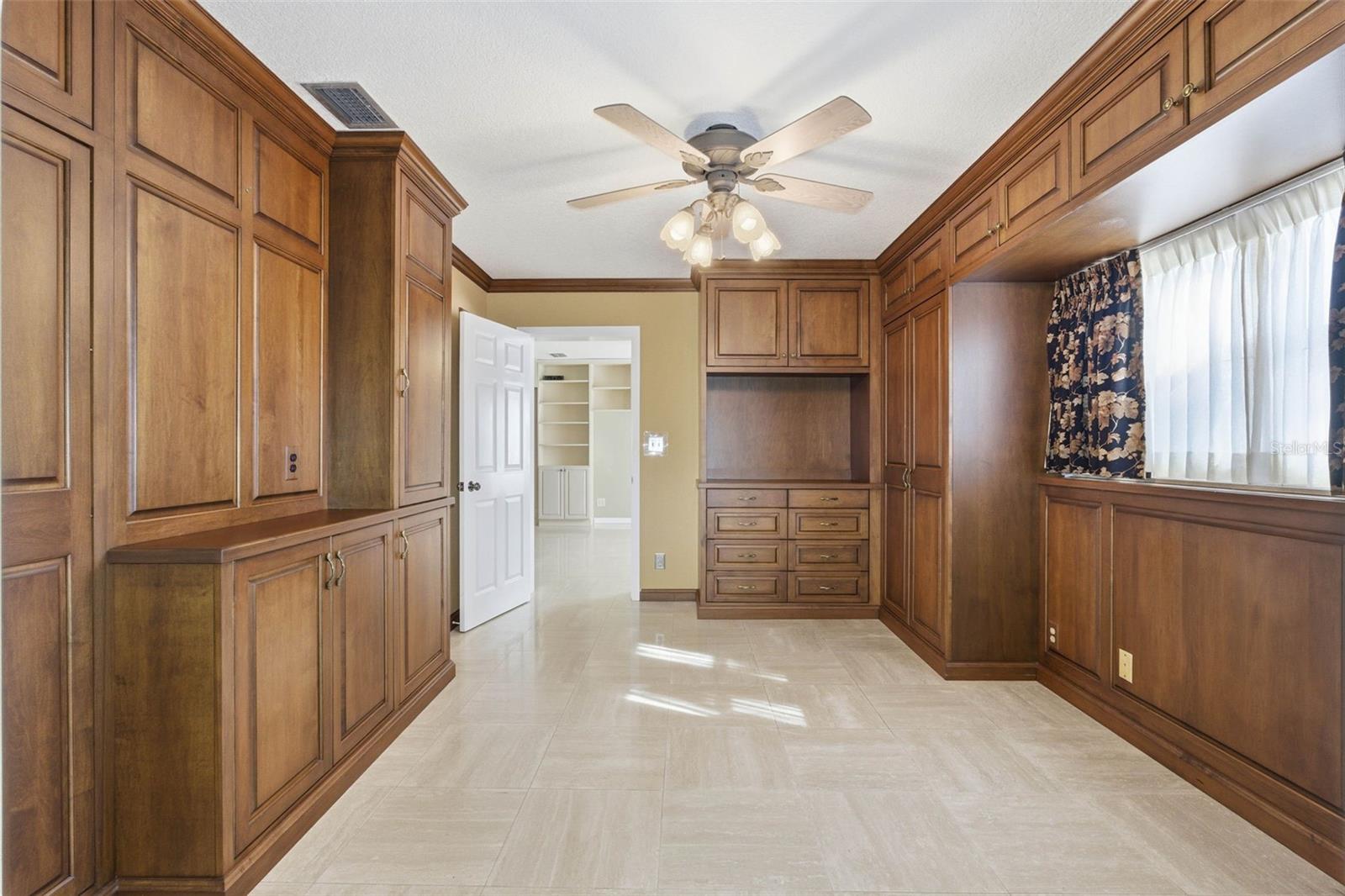 Image 17 of 46 For 8408 Annwood Road