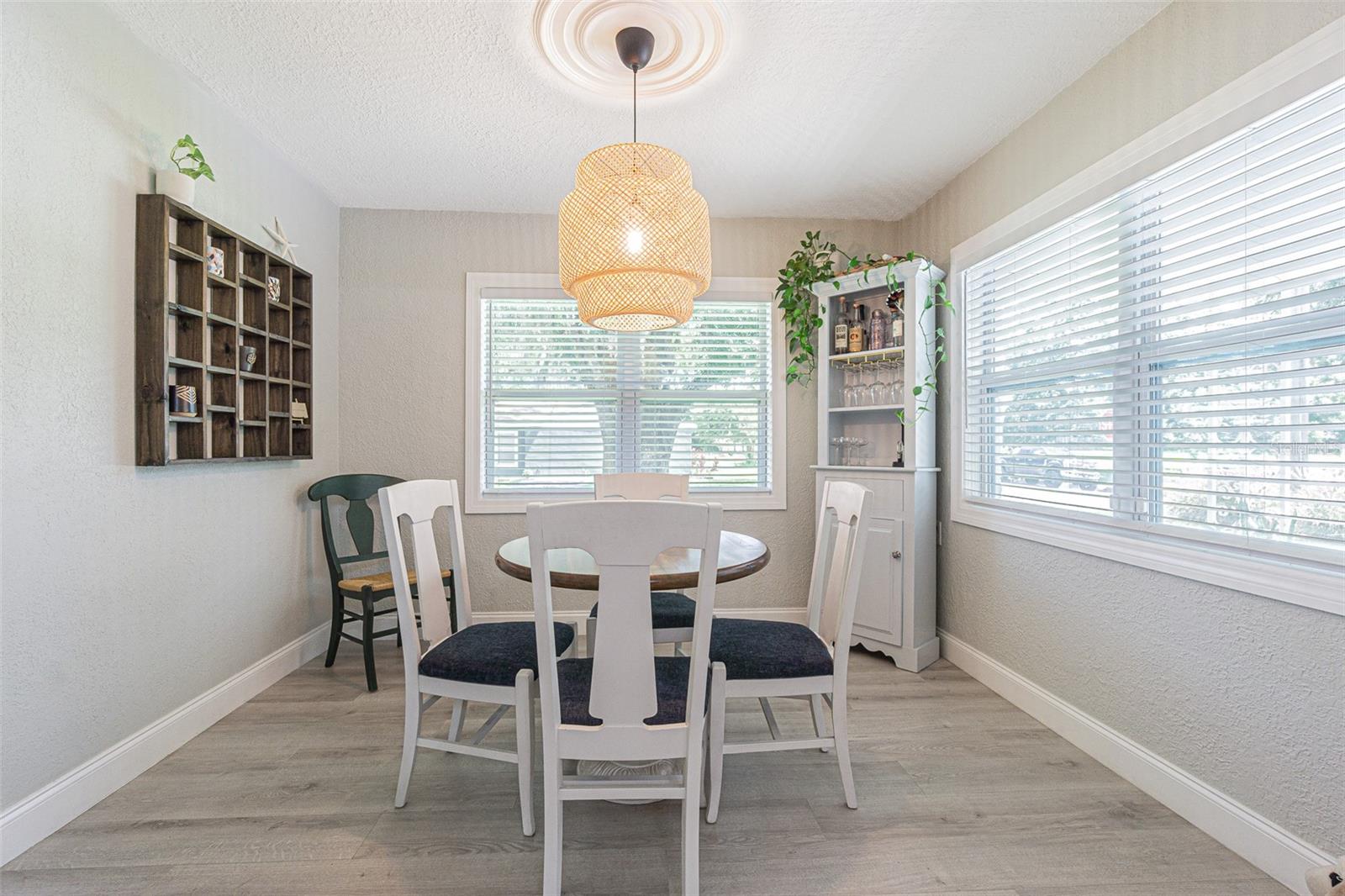 Image 12 of 29 For 701 Henry Avenue