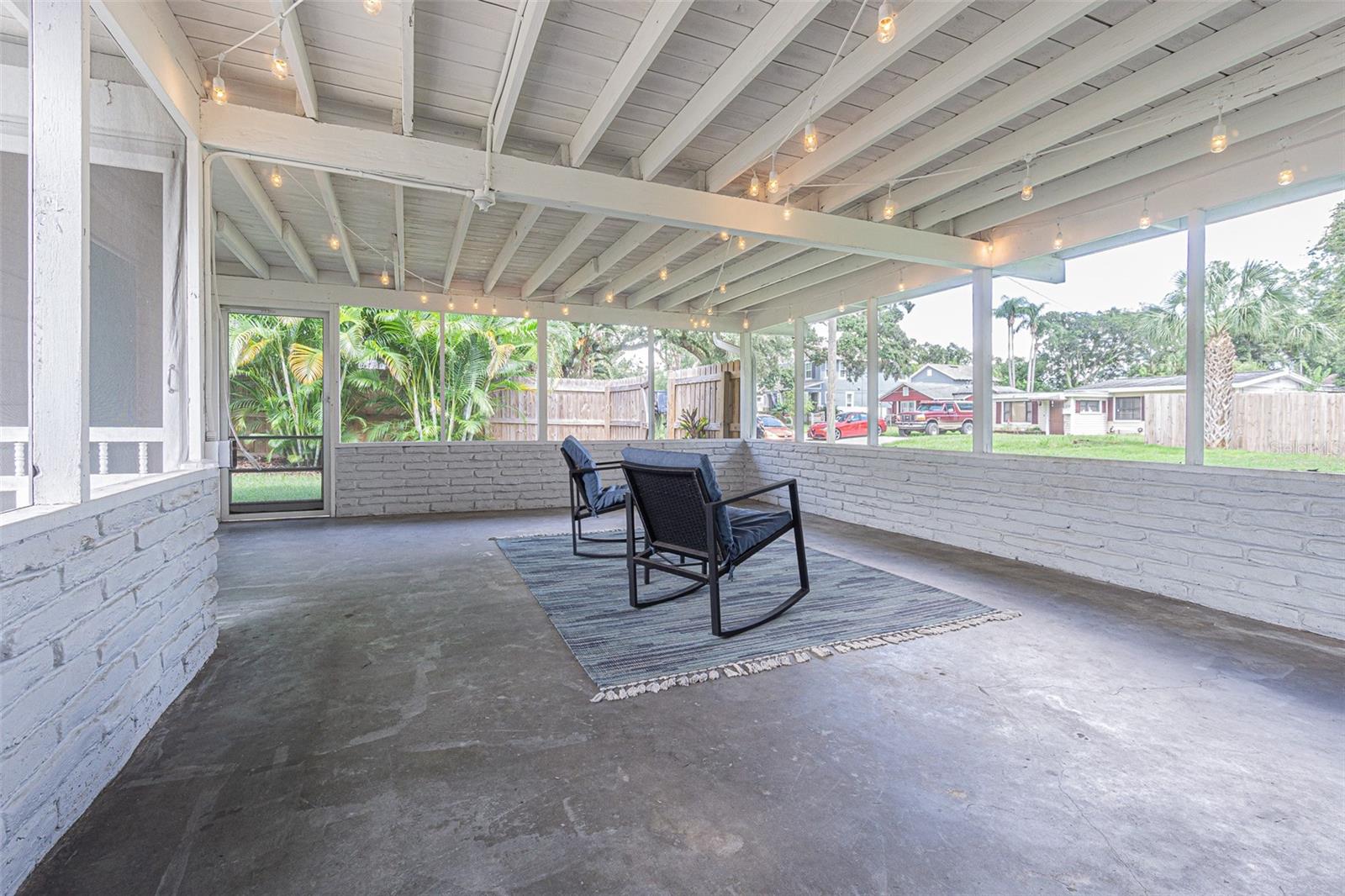 Image 19 of 29 For 701 Henry Avenue