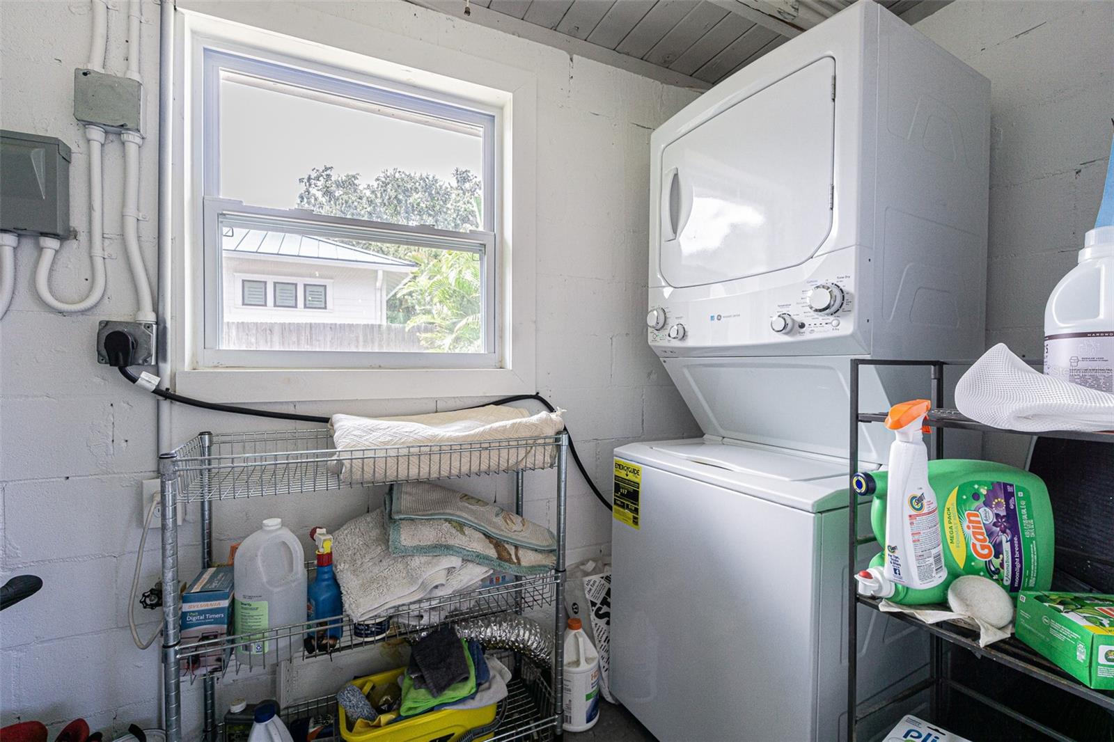 Image 20 of 29 For 701 Henry Avenue