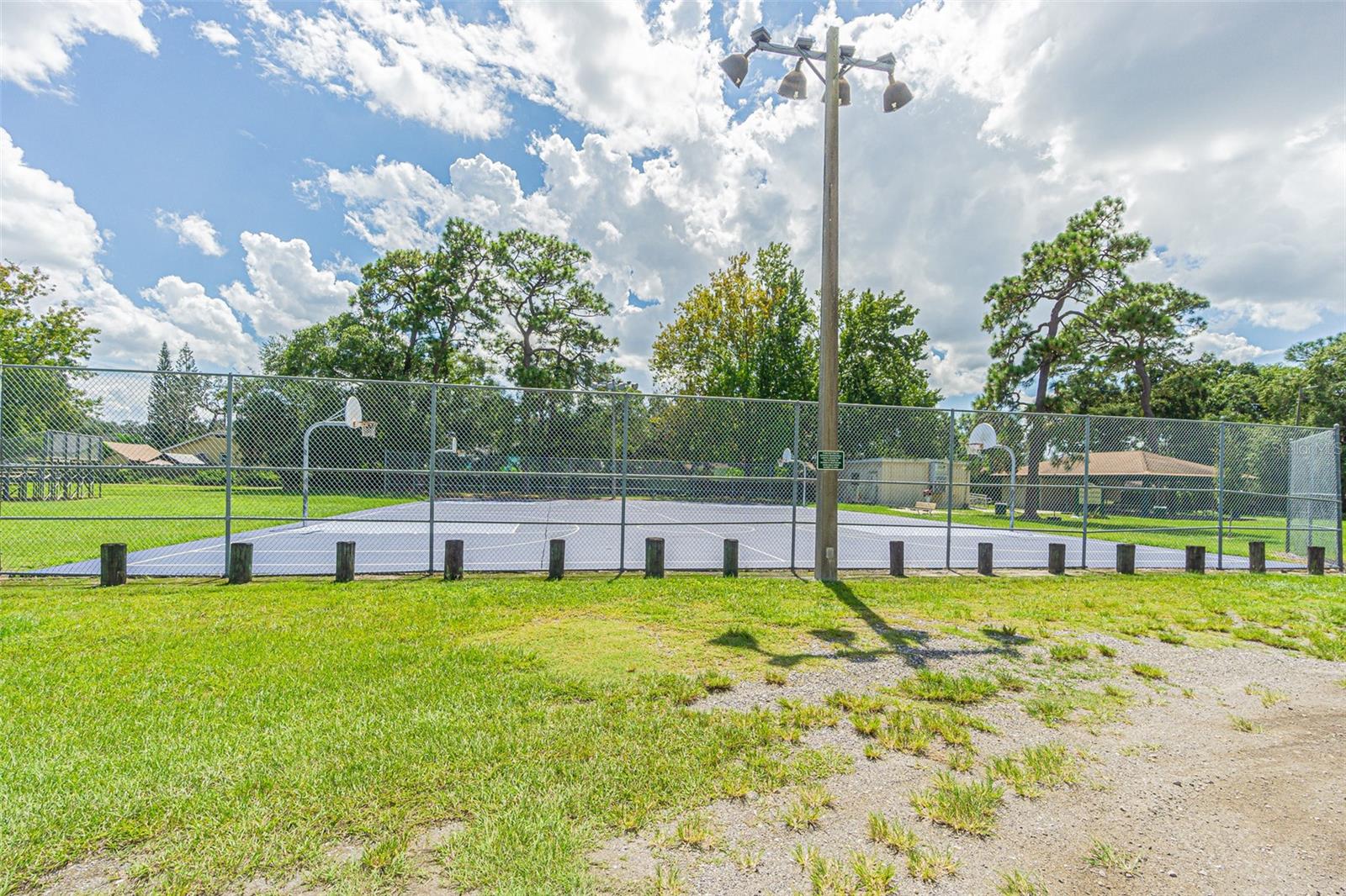 Image 28 of 29 For 701 Henry Avenue