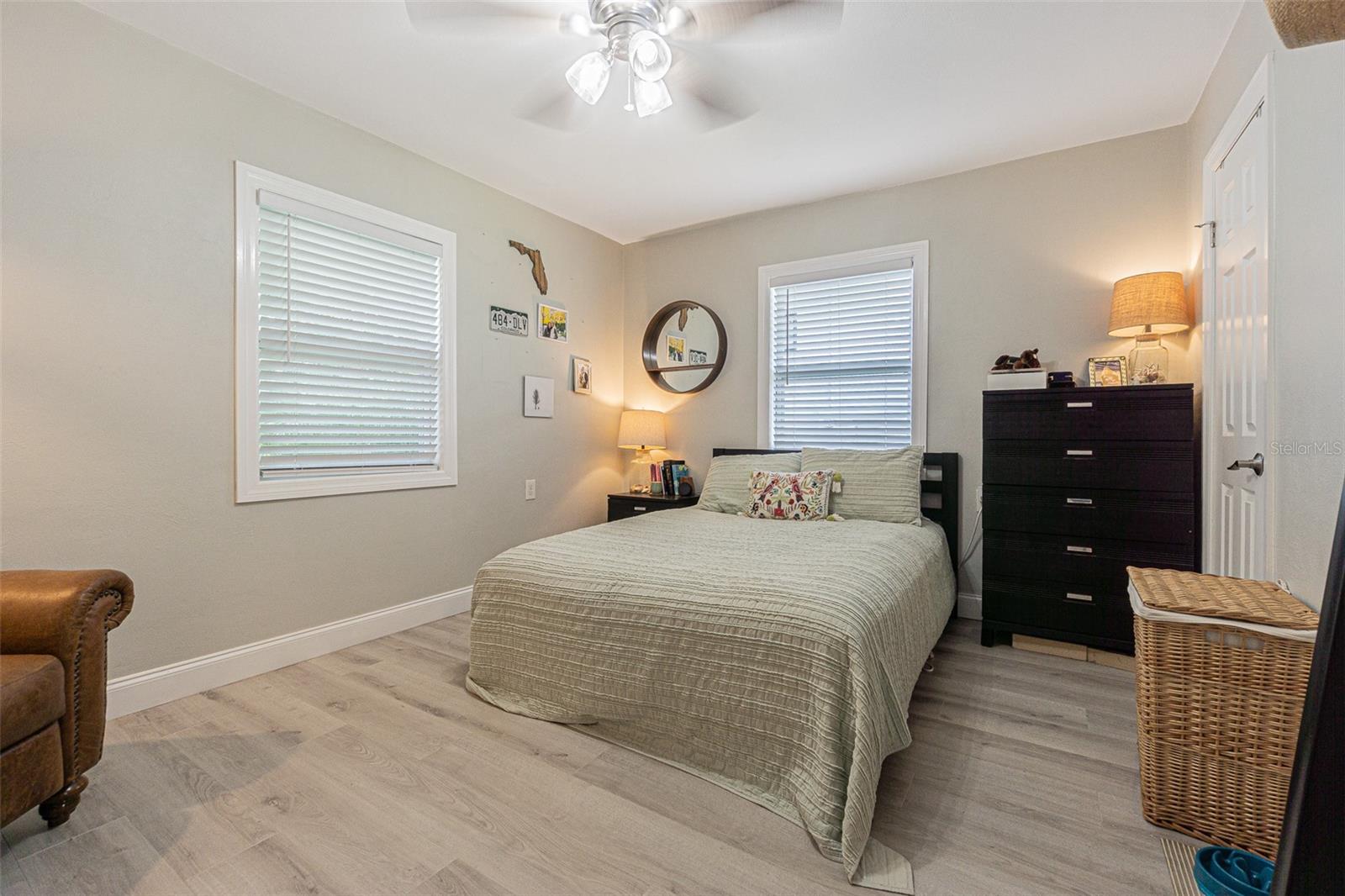 Image 9 of 29 For 701 Henry Avenue