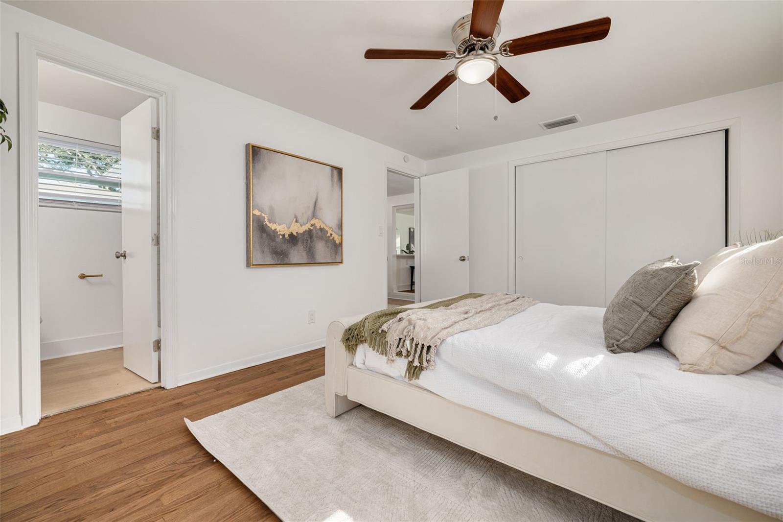 Image 16 of 40 For 6103 6th Avenue N