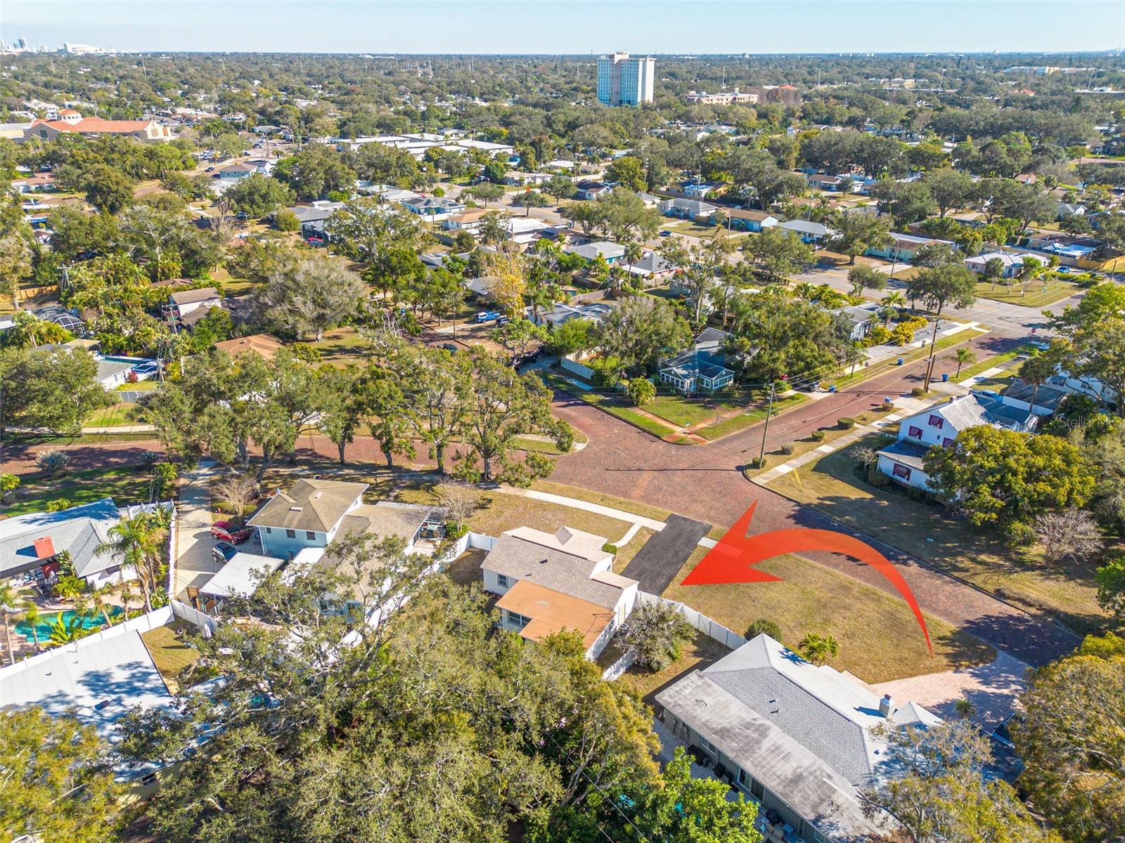 Image 25 of 40 For 6103 6th Avenue N