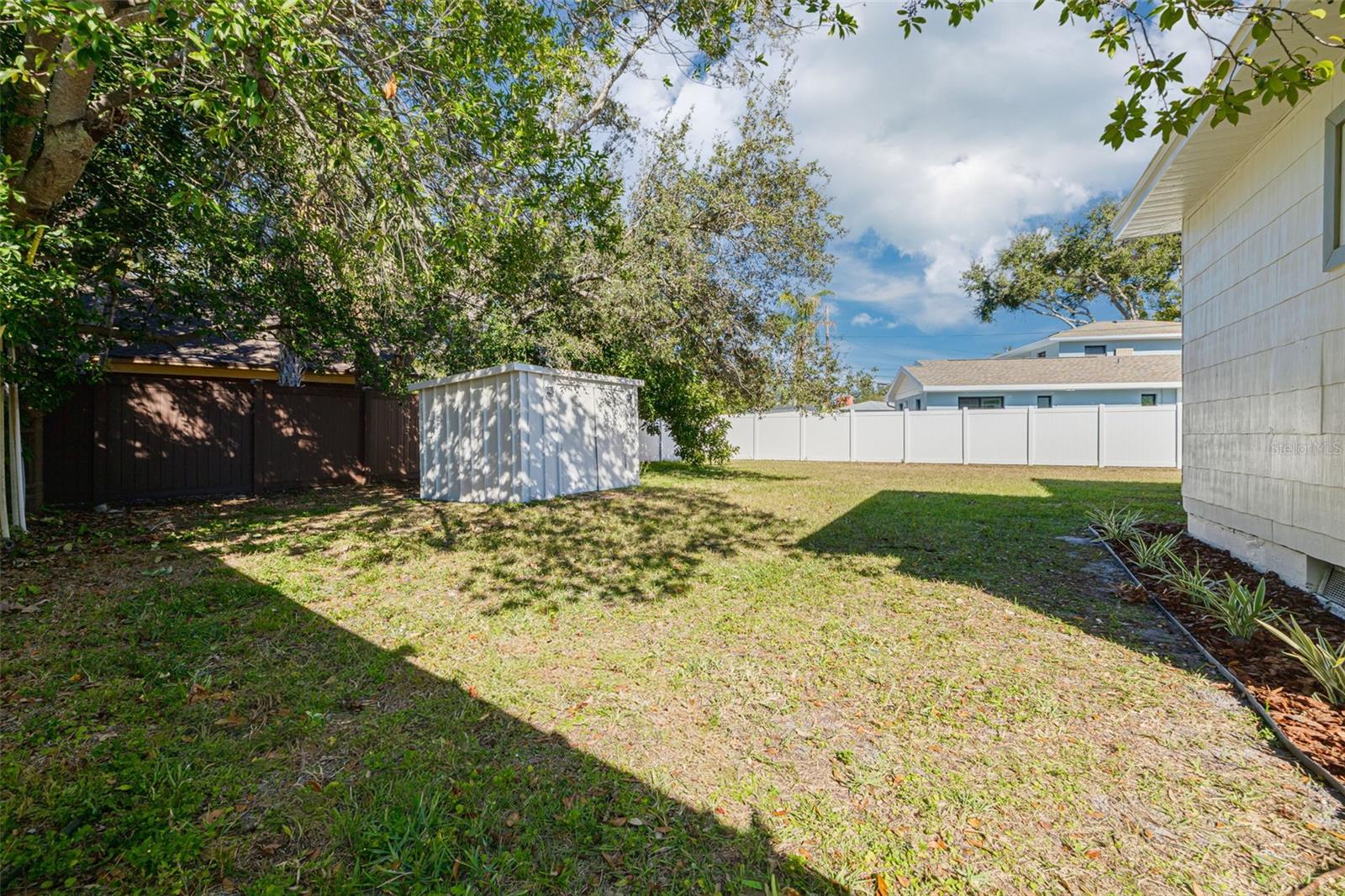 Image 31 of 40 For 6103 6th Avenue N