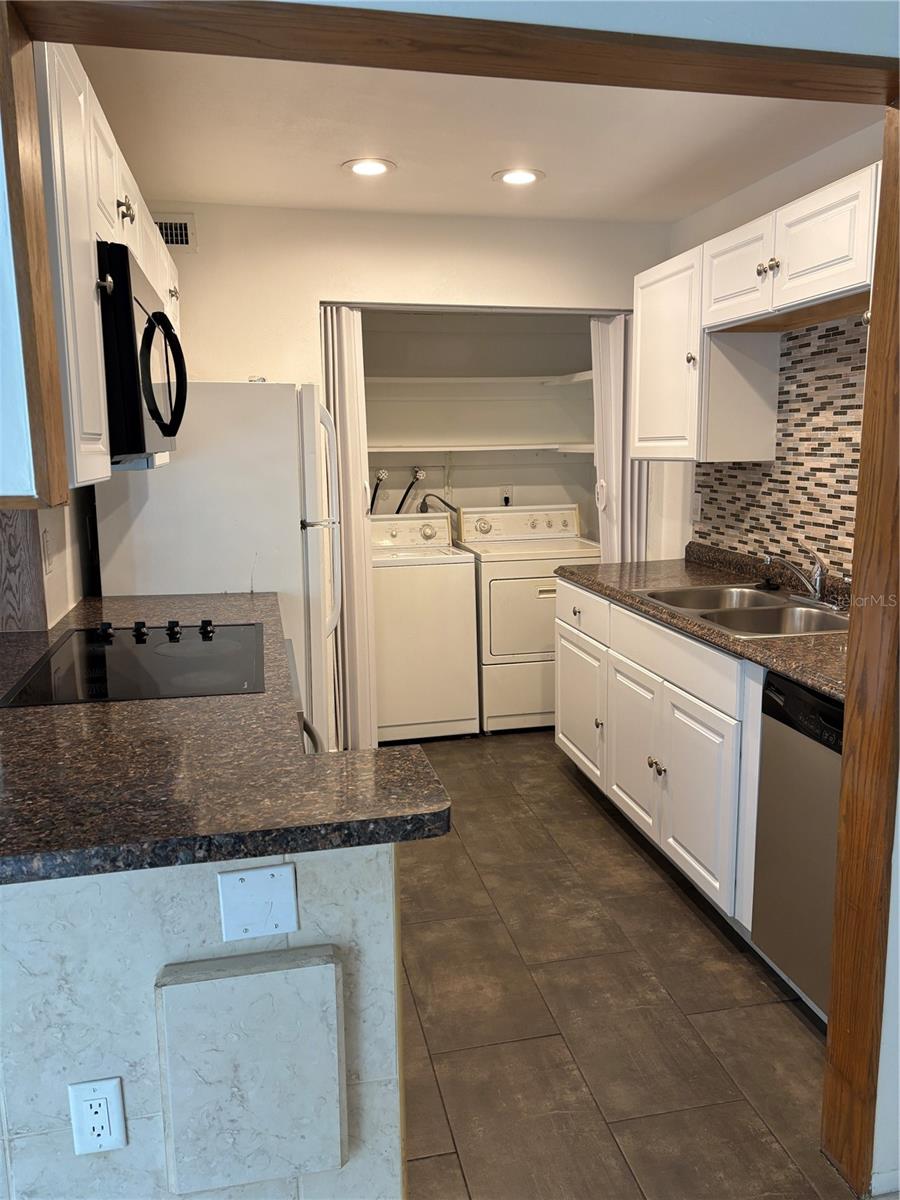 Image 9 of 28 For 744 116th Avenue N 1901