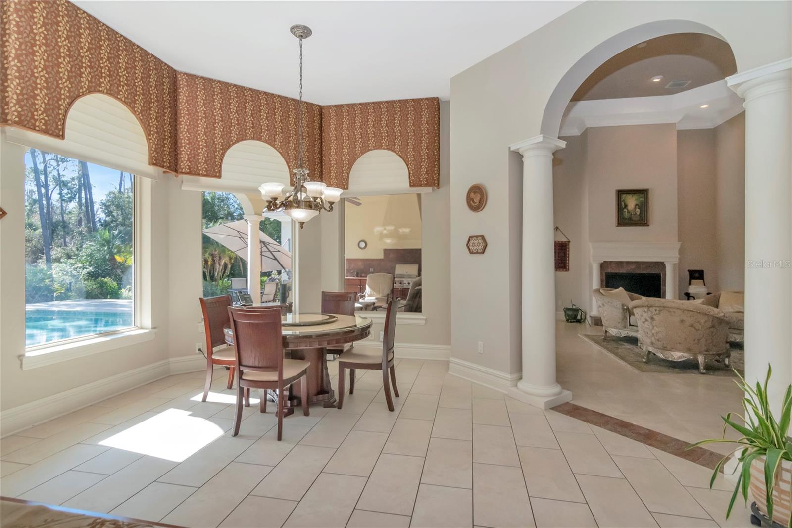 Image 12 of 63 For 18901 Lakes Edge Way