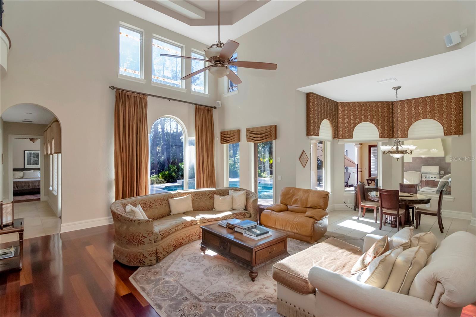 Image 13 of 63 For 18901 Lakes Edge Way