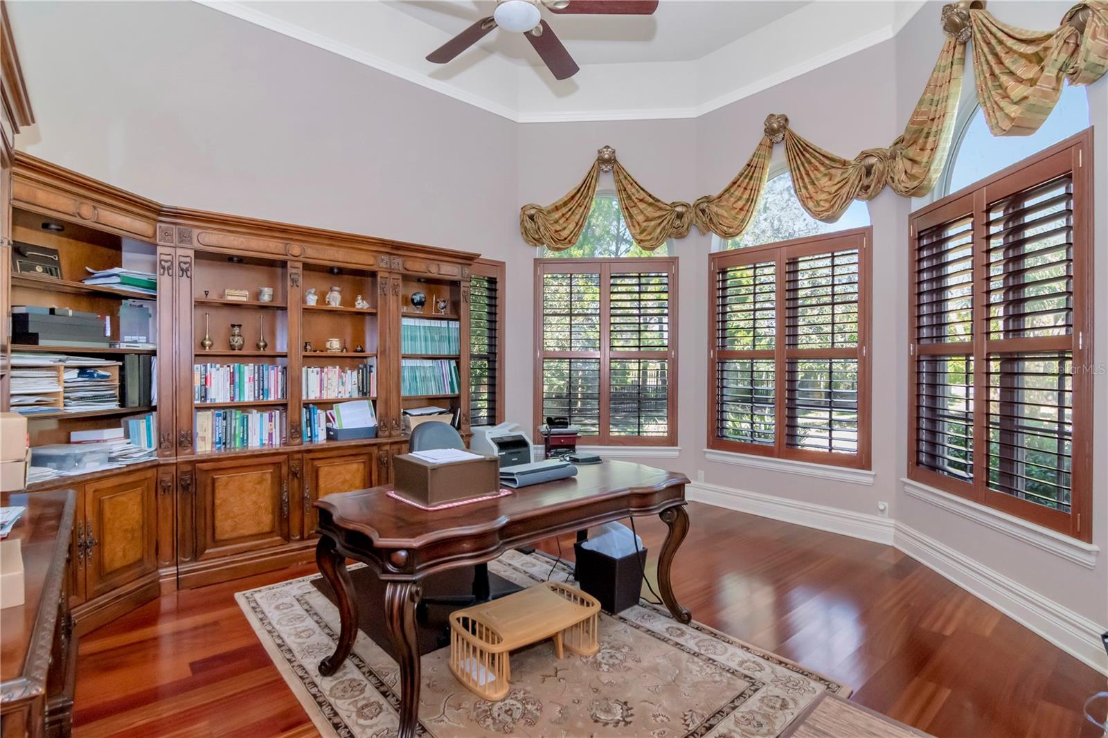 Image 24 of 63 For 18901 Lakes Edge Way