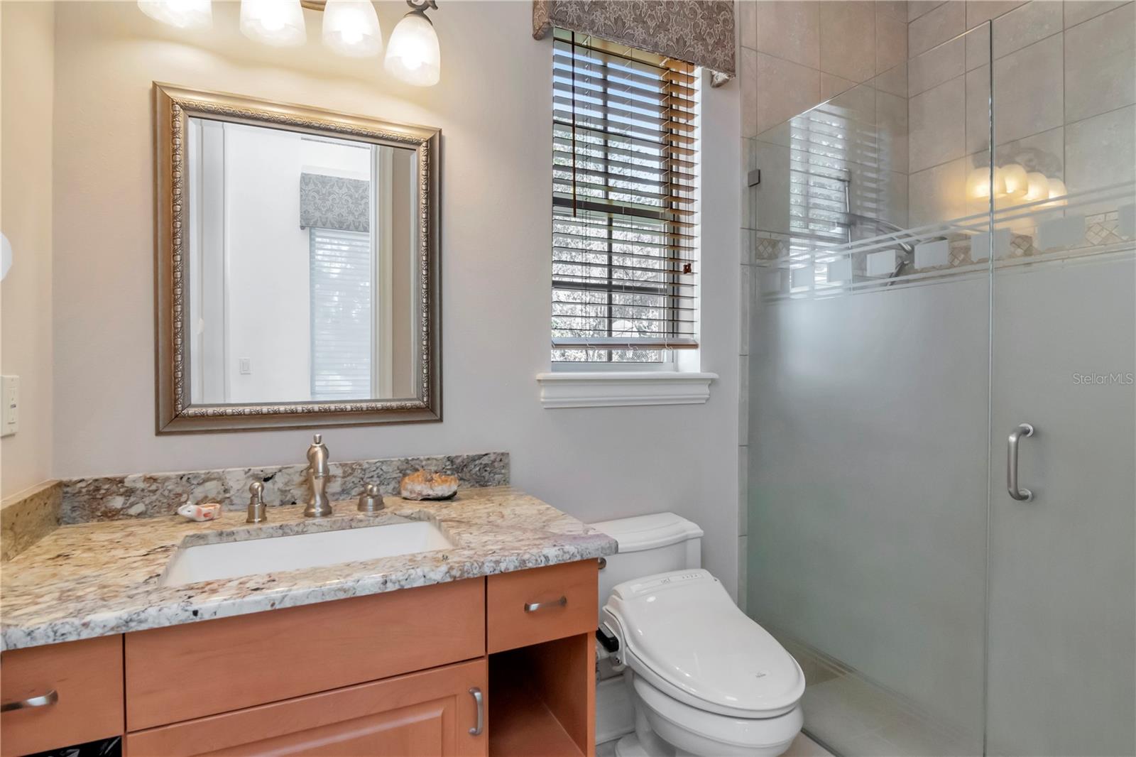 Image 27 of 63 For 18901 Lakes Edge Way