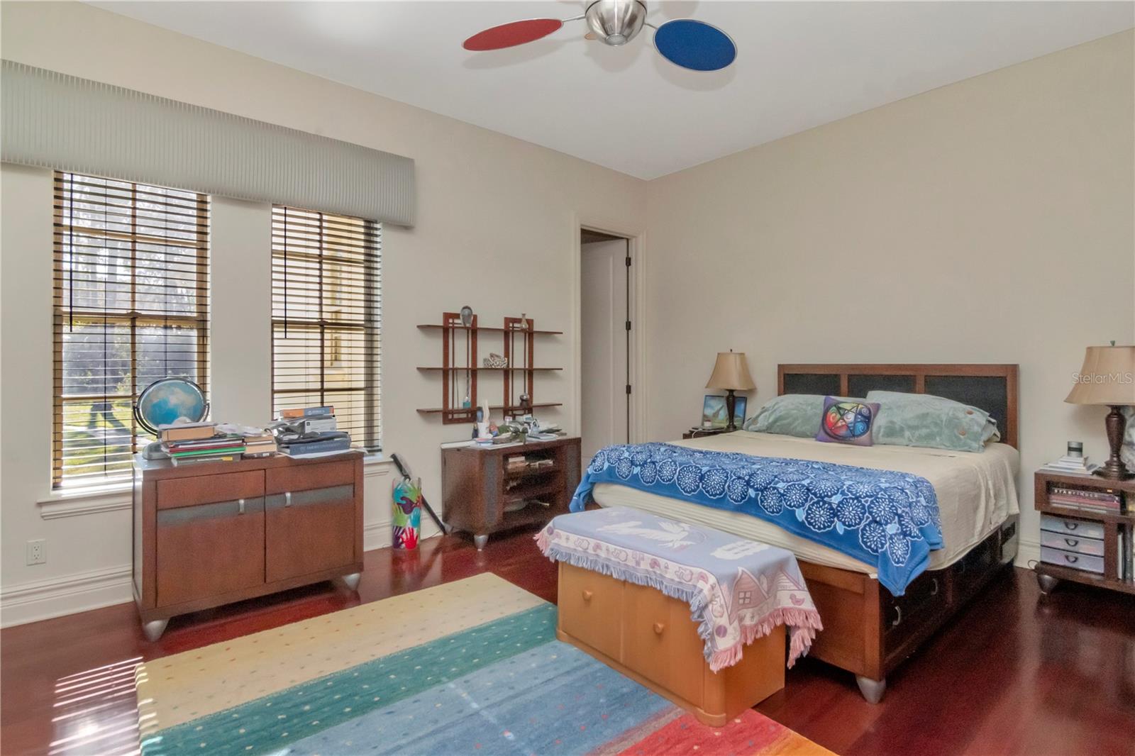 Image 28 of 63 For 18901 Lakes Edge Way