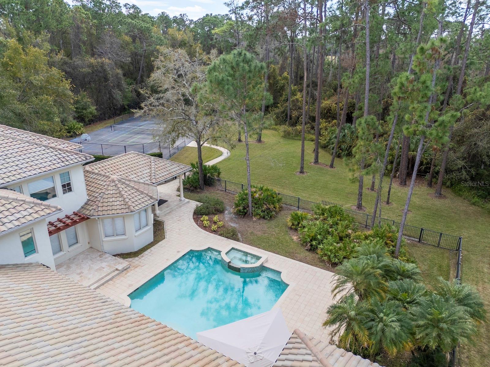 Image 36 of 63 For 18901 Lakes Edge Way