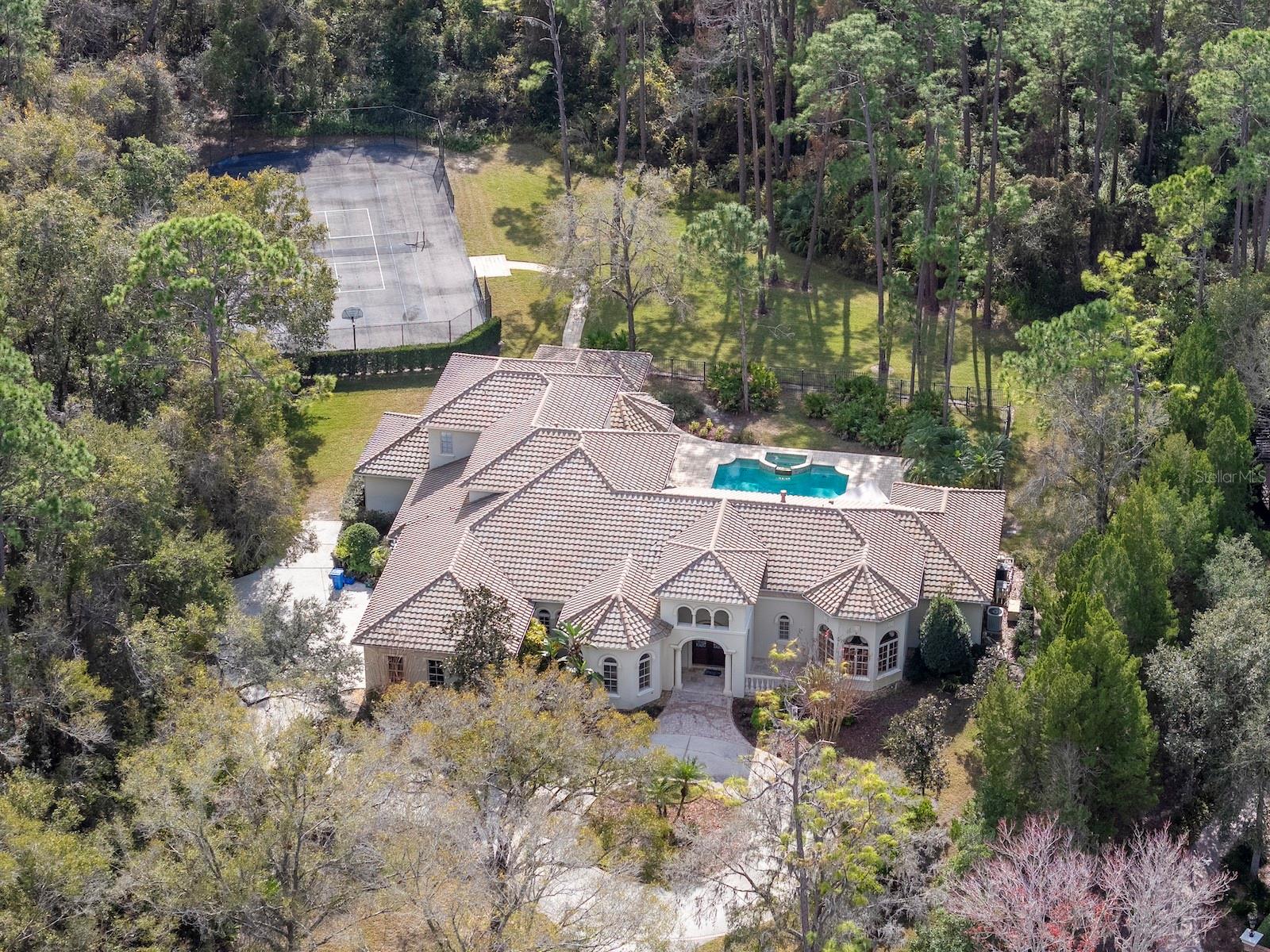 Image 37 of 63 For 18901 Lakes Edge Way