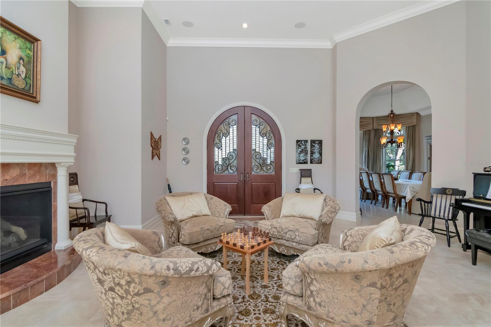 Image 4 of 63 For 18901 Lakes Edge Way