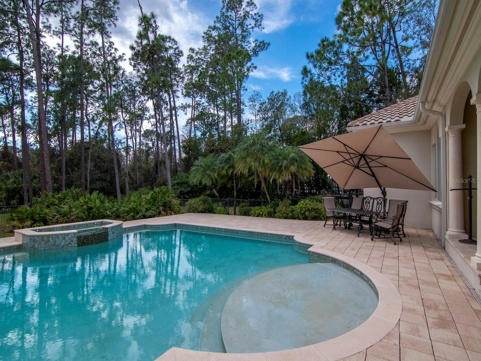 Image 41 of 63 For 18901 Lakes Edge Way