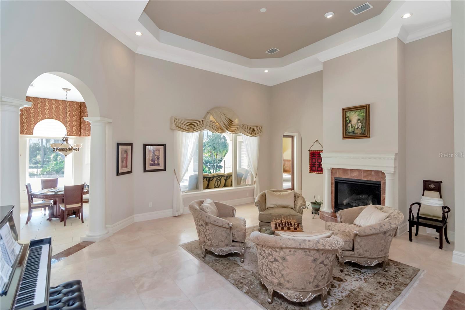 Image 5 of 63 For 18901 Lakes Edge Way