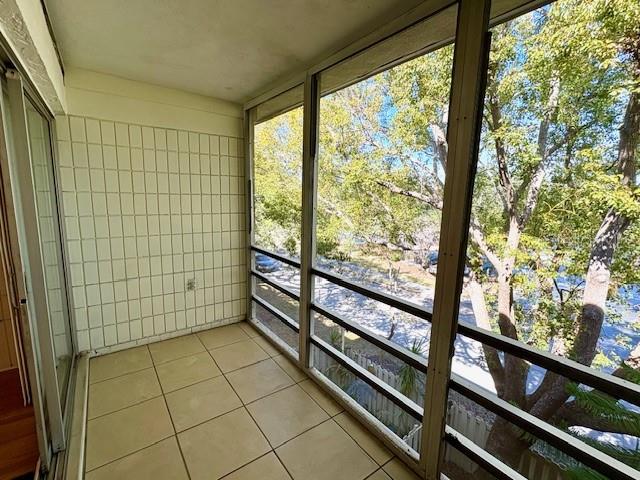 Image 27 of 35 For 2302 Manhattan Avenue 316