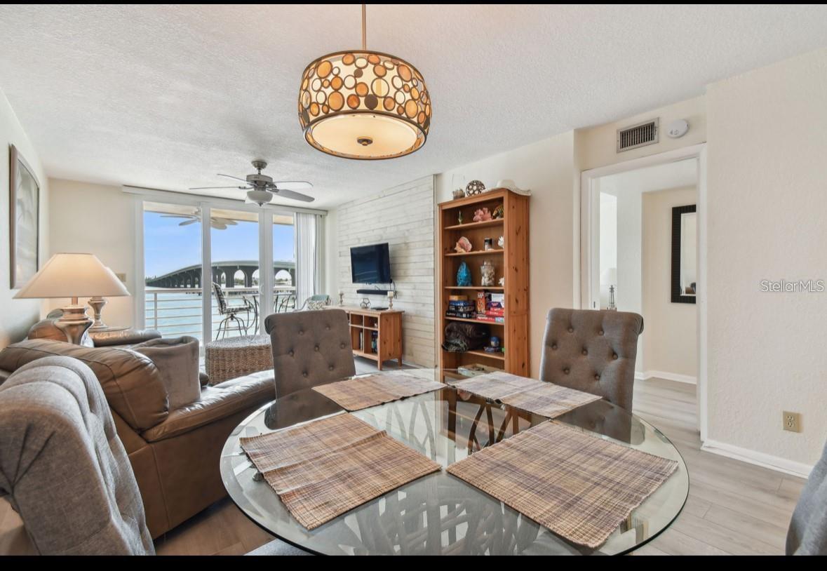 Image 12 of 44 For 5701 Bahia Del Mar Circle 302