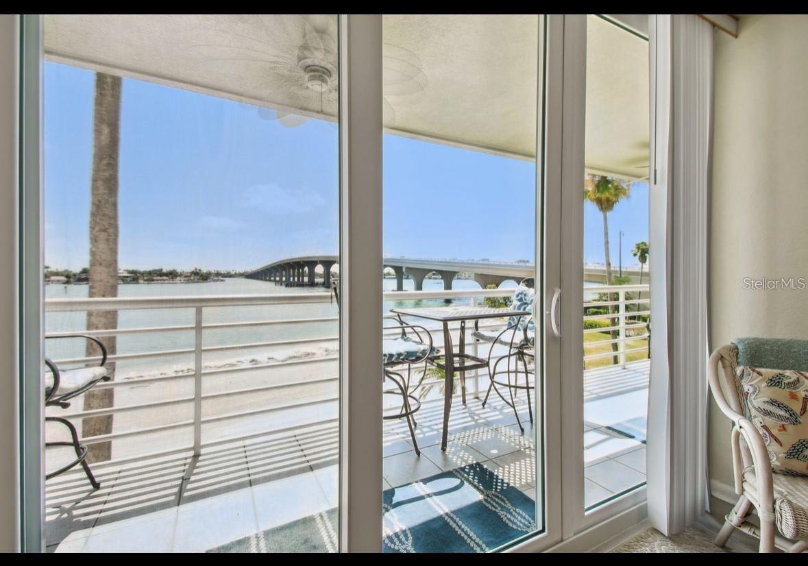 Image 16 of 44 For 5701 Bahia Del Mar Circle 302