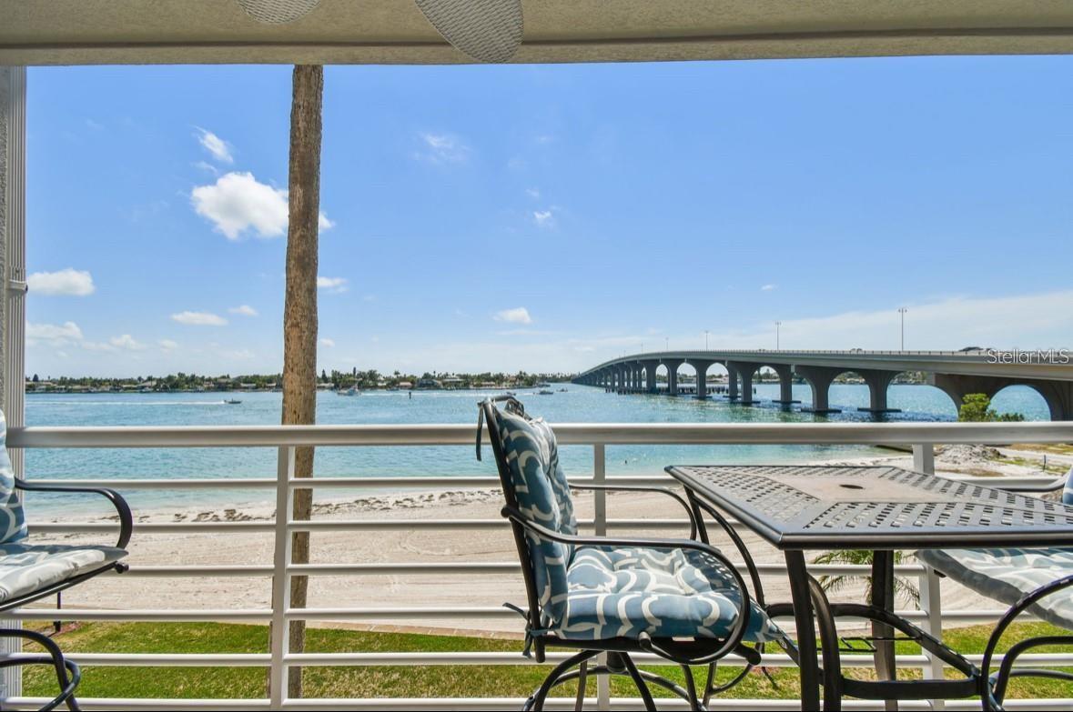 Image 17 of 44 For 5701 Bahia Del Mar Circle 302