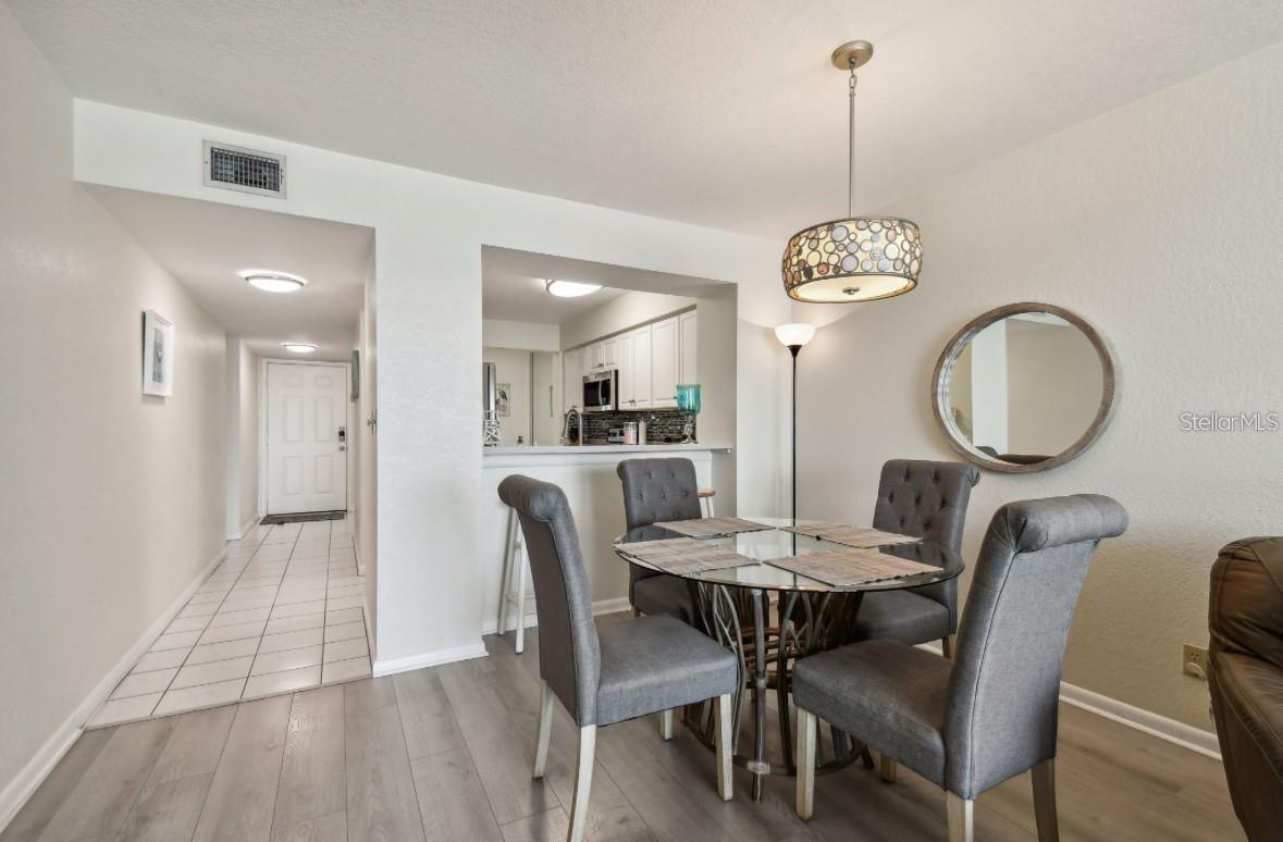 Image 18 of 44 For 5701 Bahia Del Mar Circle 302