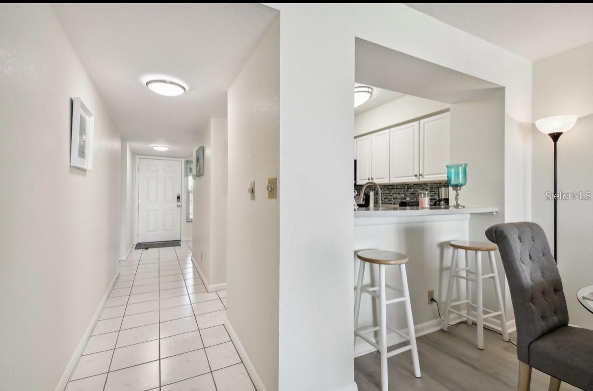 Image 21 of 44 For 5701 Bahia Del Mar Circle 302