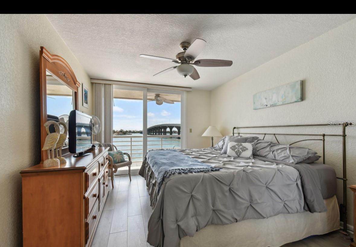 Image 36 of 44 For 5701 Bahia Del Mar Circle 302