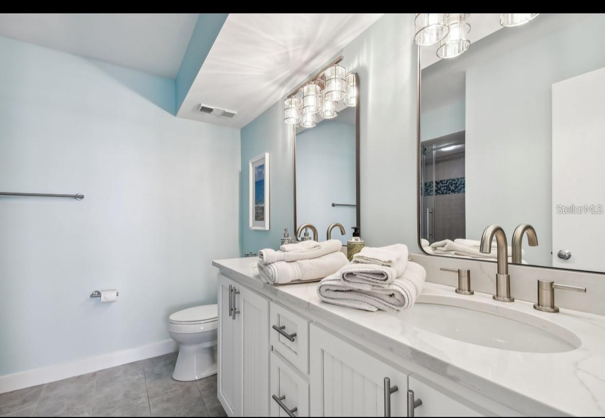 Image 39 of 44 For 5701 Bahia Del Mar Circle 302